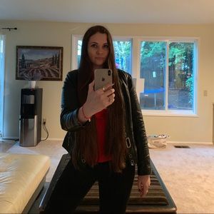 Meet your Posher, Xeniya